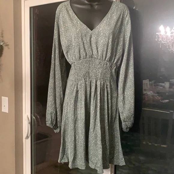 🌺green pattern dress - Picture 5 of 10